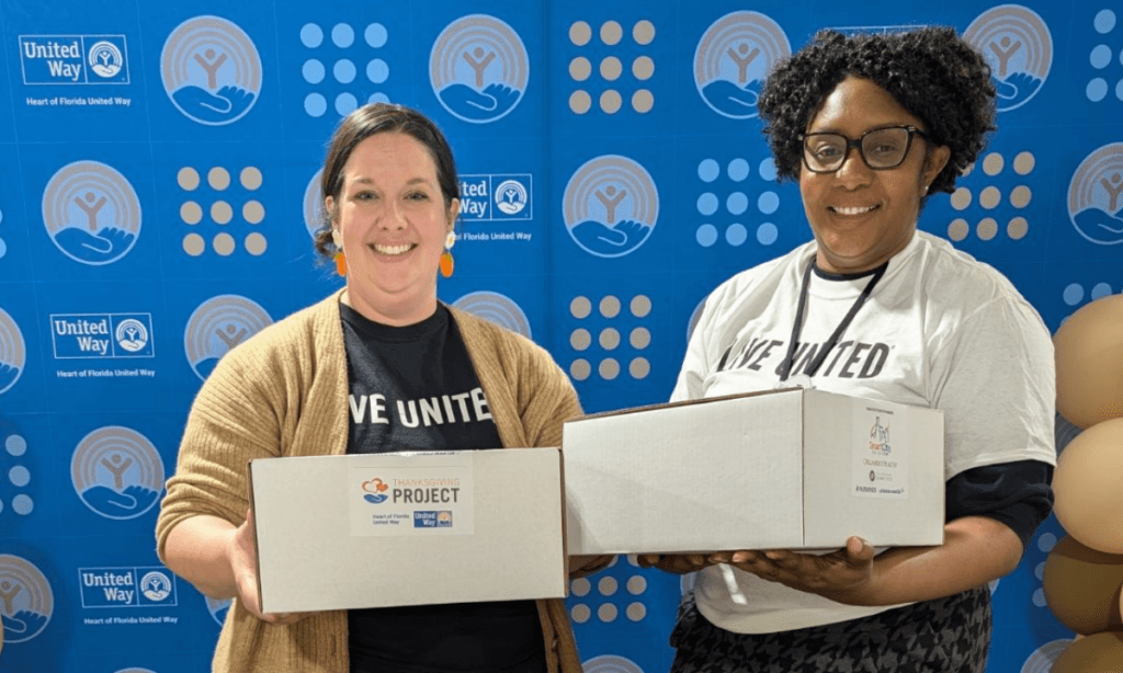 smart-citys-generosity-brings-thanksgiving-to-5000-central-florida-families/
